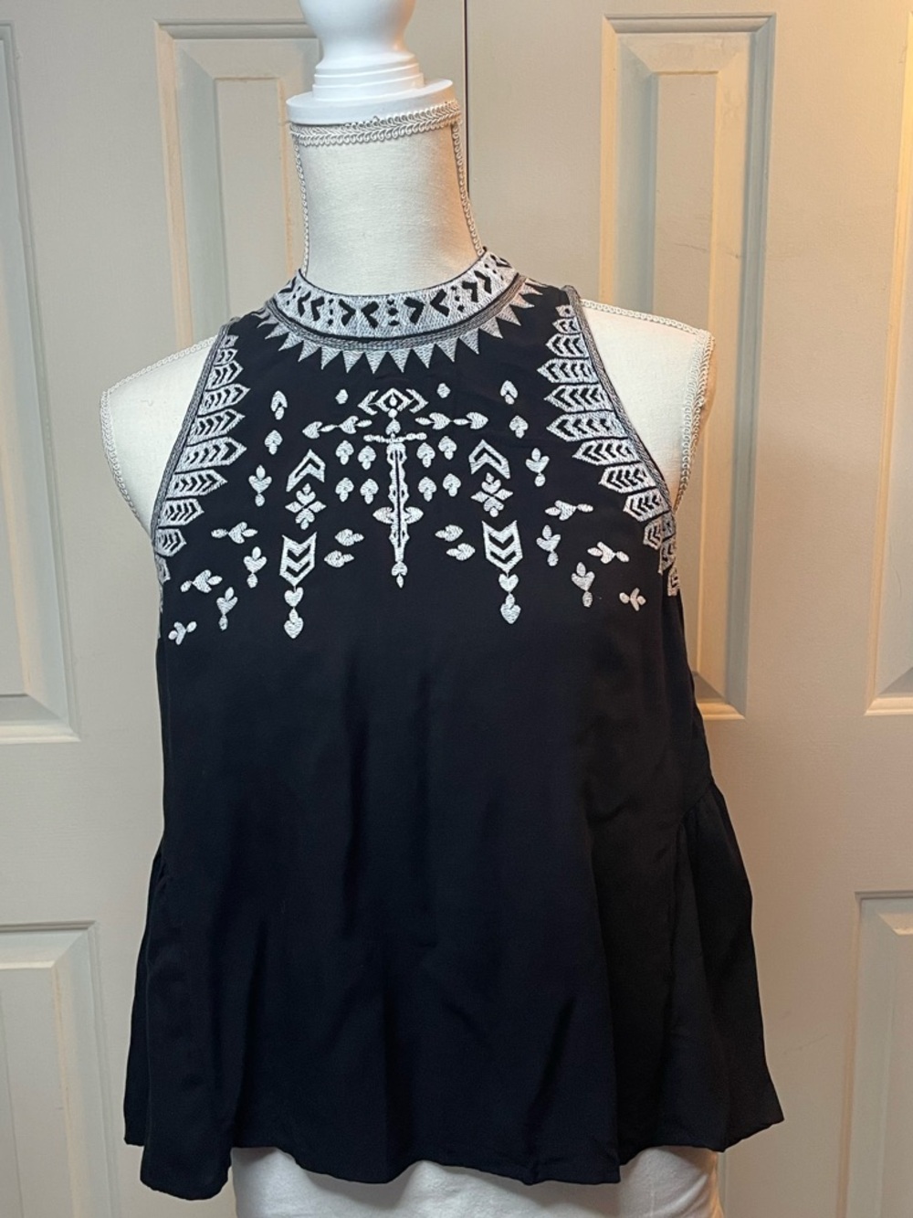 Forever 21 Black Camisole with White Embroidered High Neck